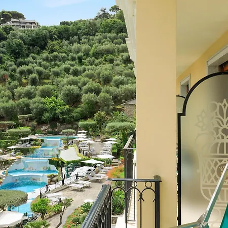 Grand Capodimonte Ξενοδοχείο