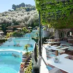 Grand Capodimonte 4*