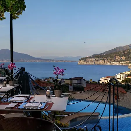 Grand Capodimonte 4* Sorrente