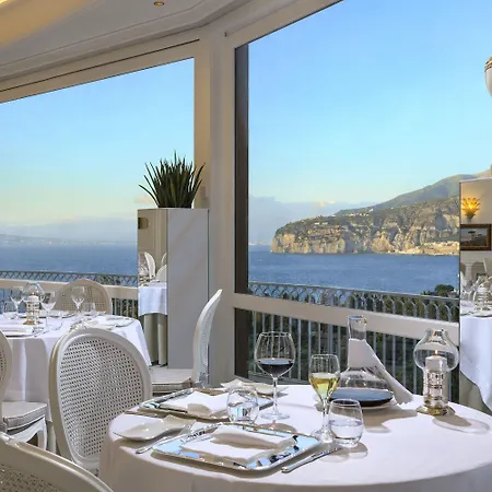 Grand Capodimonte Hotell