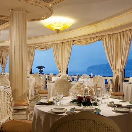 جراند كابوديمونتي فندق سورينتو